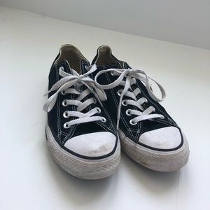 Low Top Black Converse